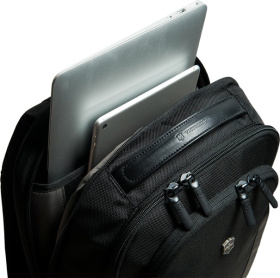 Рюкзак VICTORINOX Altmont Professional Laptop 15'', чёрный, полиэфирная ткань, 29x22x41 см, 16 л