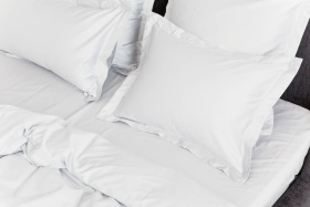 471605070 Постельное белье Alpine White Allure Grass Евро простыня на резинке