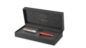 Шариковая ручка Parker 51 Premium Red GT стержень: M, цвет чернил: black, в подарочной упаковке.